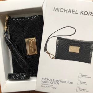 Michael Kors iPhone wallet clutch, in Black Python